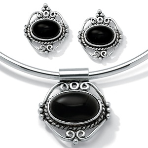 PalmBeach Jewelry Oval-Shaped Genuine Onyx Silvertone Antique-Finish 2-Piece Pendant and Earrings Set