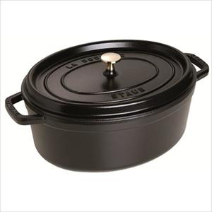 7 Quart Oval Cocotte - Black Matte