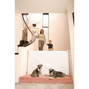 Dreambaby Retractable Gate - White