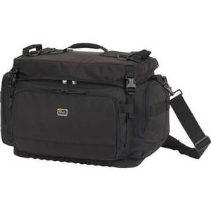 Magnum 650 AW Shoulder Bag